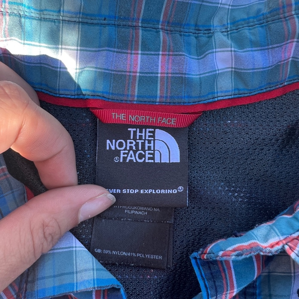 North Face button down - Picture 3 of 3